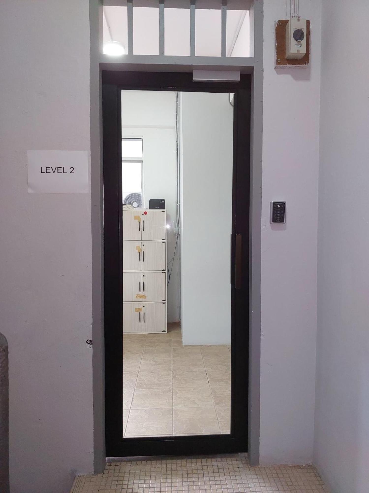 Swanling Kuching Hostel Buitenkant foto