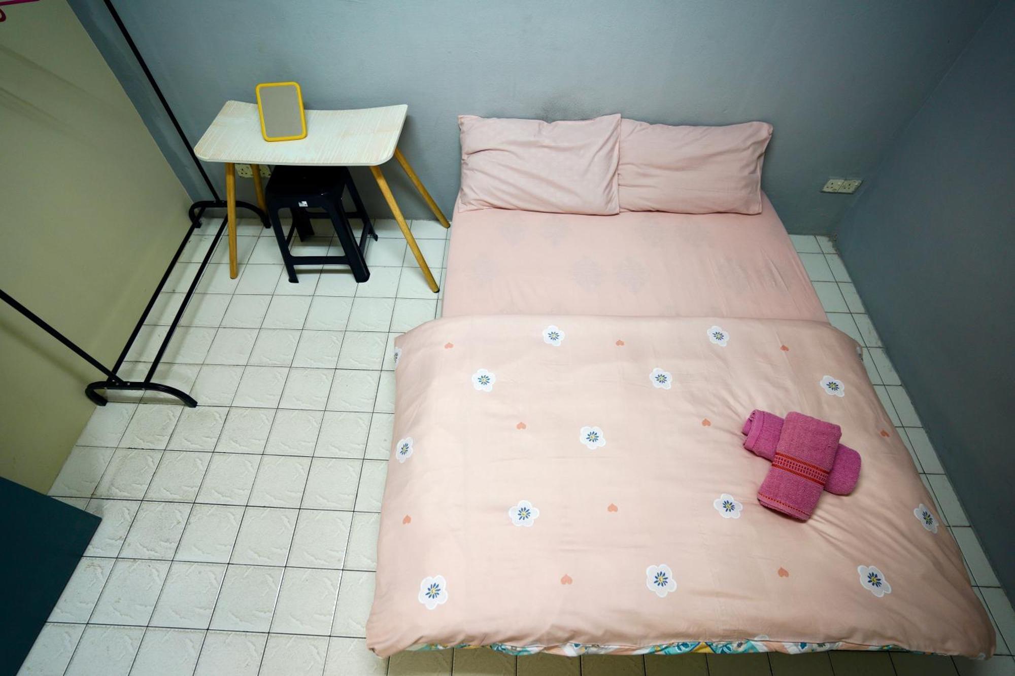 Swanling Kuching Hostel Buitenkant foto