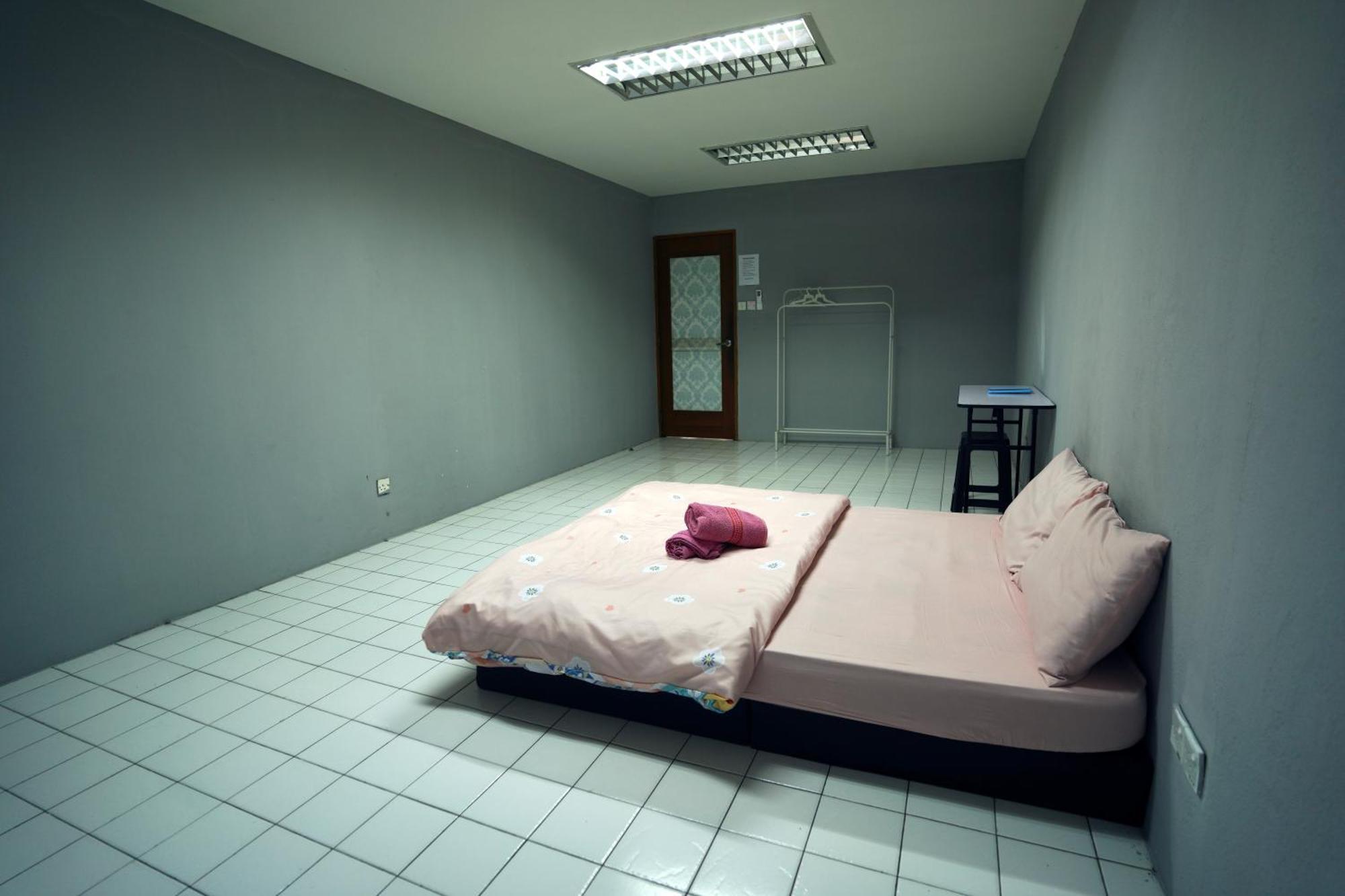 Swanling Kuching Hostel Buitenkant foto