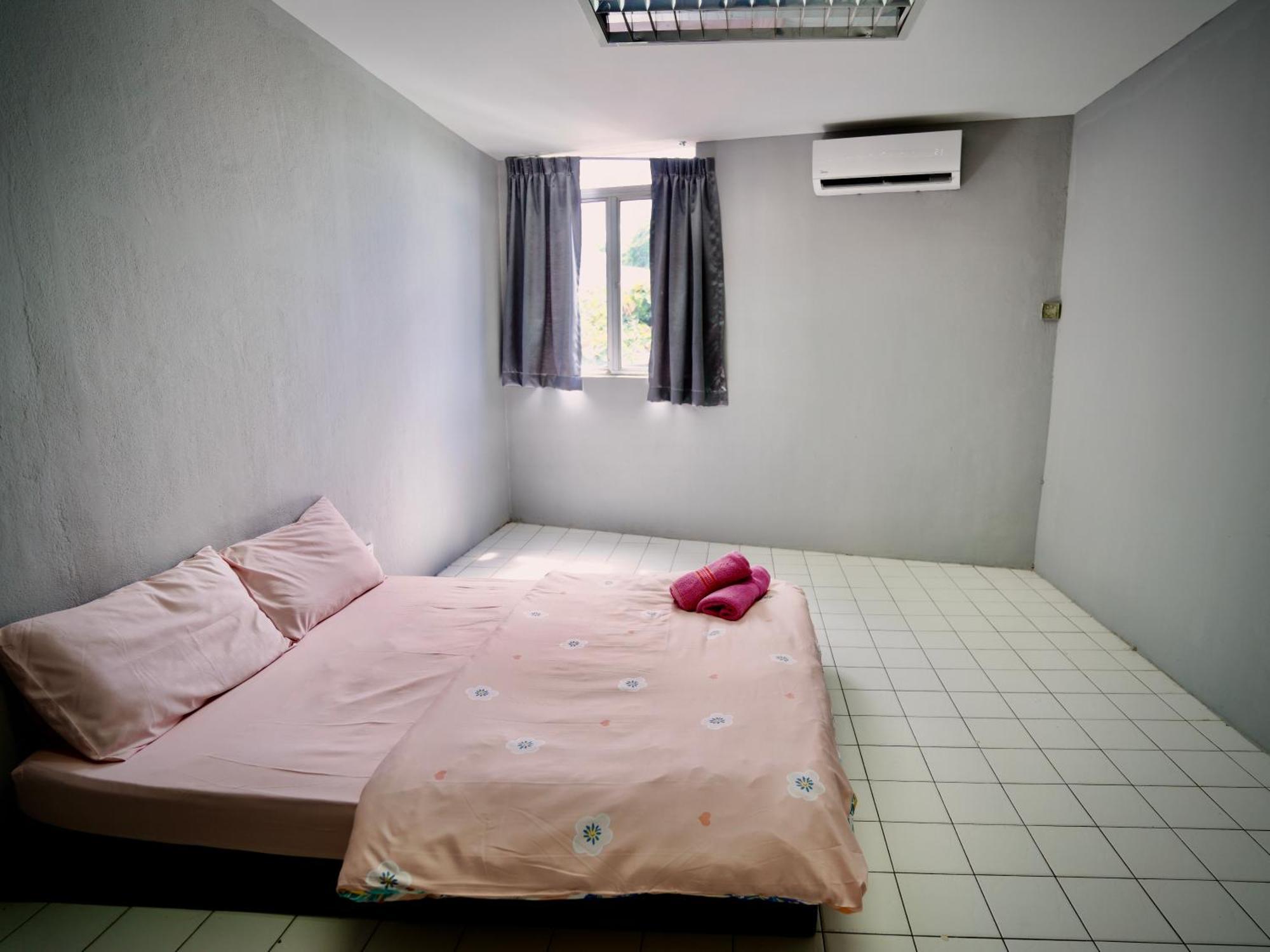 Swanling Kuching Hostel Buitenkant foto