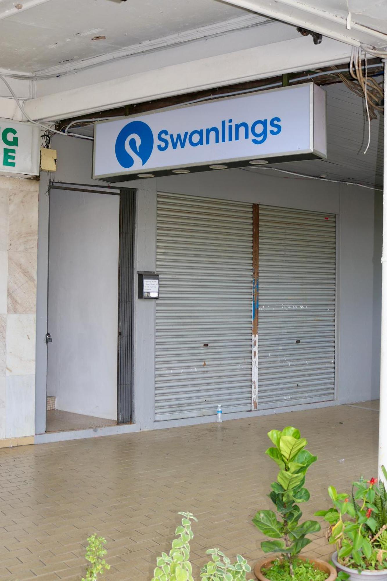 Swanling Kuching Hostel Buitenkant foto