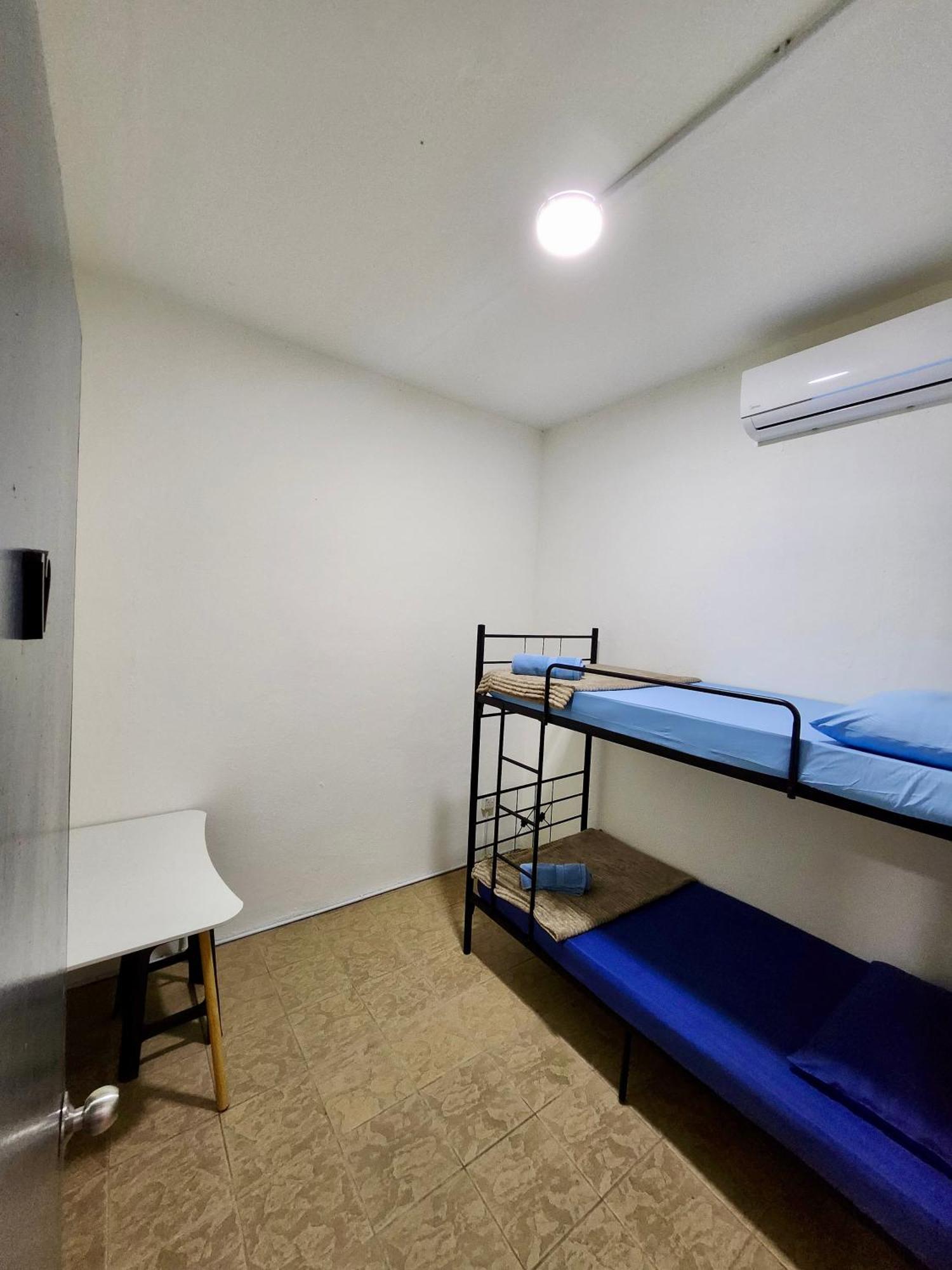 Swanling Kuching Hostel Buitenkant foto